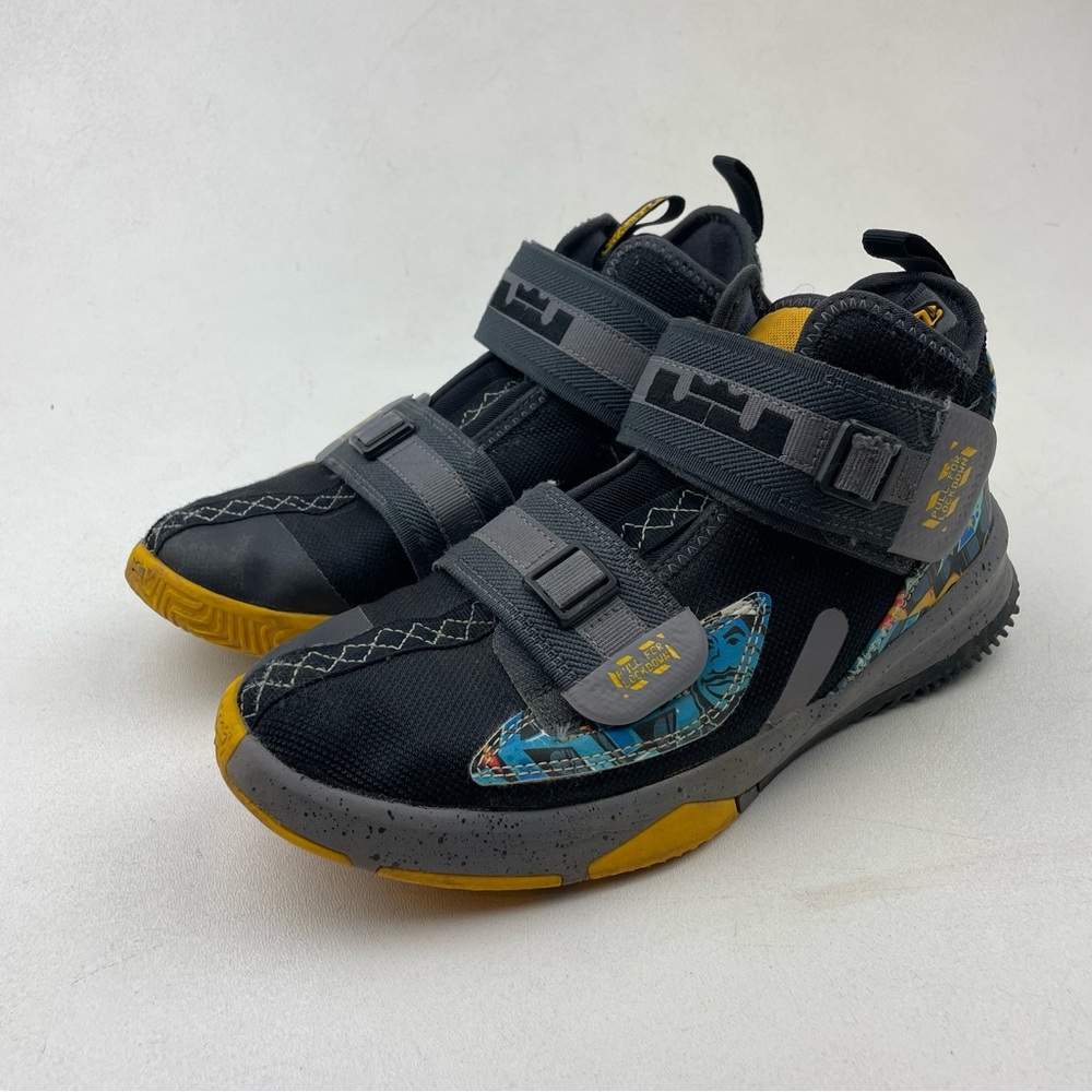Nike LeBron Soldier 13 GS “Graffiti” Black Gunsmoke Gold AR7585-070